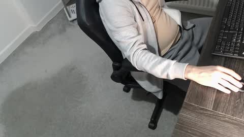 Snapshot of the_sensual_masturwait chatting on November 20, 2025, 7:08 am the_sensual_masturwait online show from November 20, 2025, 7:08 am