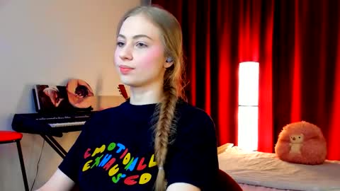 Ally    STREAMING ON TWITCH NOW Check my Twitter for updates online show from March 18, 2026, 12:25 am