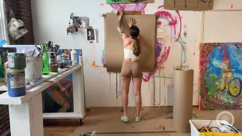 Arabella online show from April 17, 2026, 9:40 pm