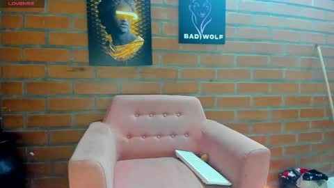 thebadwolf818 online show from April 18, 2026, 10:08 am