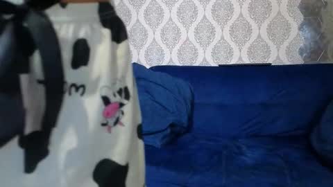 DEAN AND MARY online show from September 18, 2025, 1:18 am