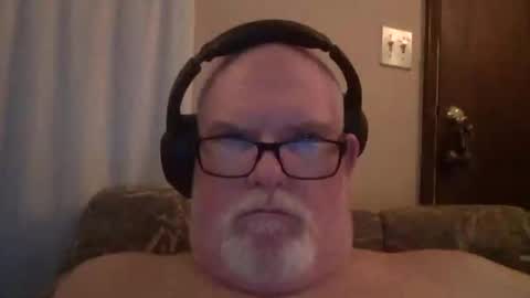 Snapshot of thebigwiz69 chatting on March 5, 2026, 2:18 am TheBigWiz online show from March 5, 2026, 2:18 am