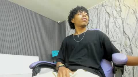 Snapshot of theblackflavor chatting on July 19, 2026, 1:37 pm Flavor online show from July 19, 2026, 1:37 pm