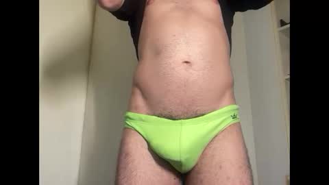 Snapshot of thebulge_b0y chatting on May 3, 2026, 10:38 pm thebulge_b0y online show from May 3, 2026, 10:38 pm