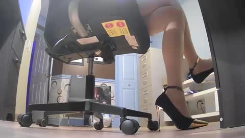 thecowboy_74 online show from February 5, 2026, 2:16 am