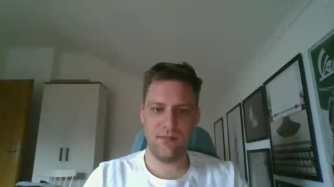 thedon2123 online show from December 24, 2024, 12:33 pm