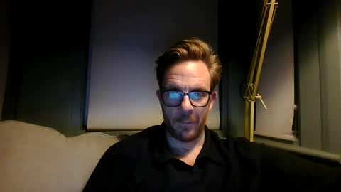 Snapshot of thedram chatting on March 23, 2026, 7:40 pm DRAM online show from March 23, 2026, 7:40 pm