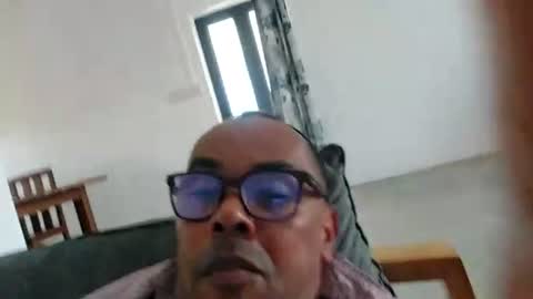 Snapshot of theerector chatting on July 25, 2026, 11:41 am theerector online show from July 25, 2026, 11:41 am