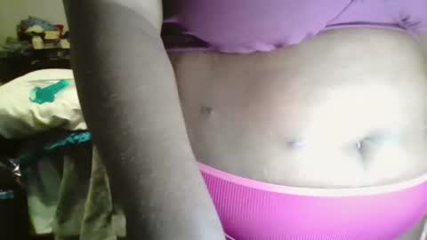 TheeTashelly online show from November 24, 2025, 10:37 am