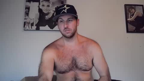 Theetwohander online show from September 22, 2025, 9:17 pm