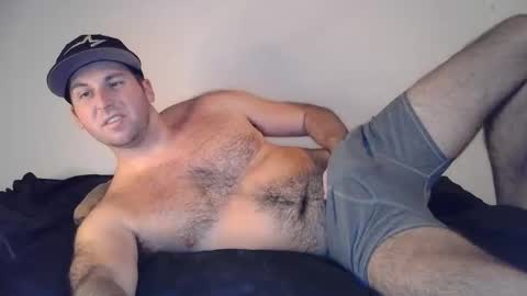 Theetwohander online show from November 18, 2025, 3:34 am