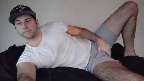 Theetwohander online show from January 7, 2026, 9:39 pm