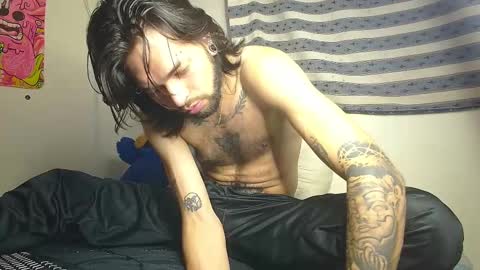 independent Model online show from February 5, 2025, 1:37 am