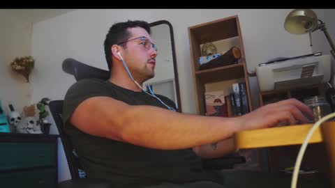 thefrenchie_1 online show from November 15, 2025, 11:40 am