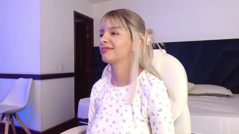 Peyton online show from April 11, 2026, 3:22 am