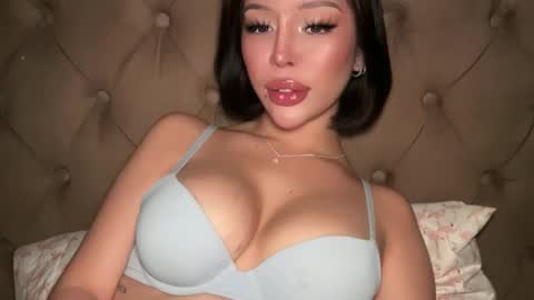 Elle  dont forget to folloW me and thumbs up online show from March 11, 2026, 6:08 am