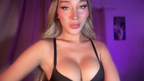 Snapshot of thehornyjane chatting on October 13, 2025, 1:22 pm JANE online show from October 13, 2025, 1:22 pm