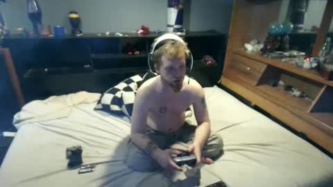 fuzzyfox online show from September 12, 2025, 6:57 am