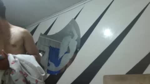 thehousedog online show from March 12, 2025, 4:02 pm