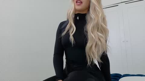 Snapshot of theislandgirl chatting on May 14, 2026, 6:47 pm Lily Marie online show from May 14, 2026, 6:47 pm