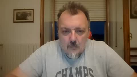 Snapshot of theitalianpapi chatting on July 20, 2026, 7:16 pm Pippo71 online show from July 20, 2026, 7:16 pm