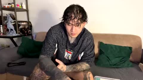 Tyler  Ada online show from October 14, 2025, 1:06 am