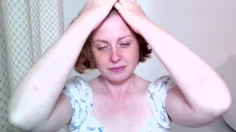 Ella online show from September 18, 2025, 7:10 am