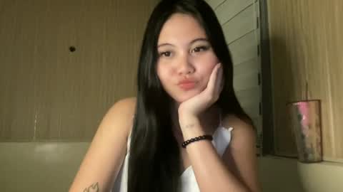 thelifeof_kiara online show from July 1, 2026, 1:02 pm