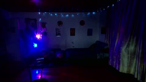 Snapshot of thelilithdreams chatting on January 17, 2025, 5:21 am Lilth online show from January 17, 2025, 5:21 am