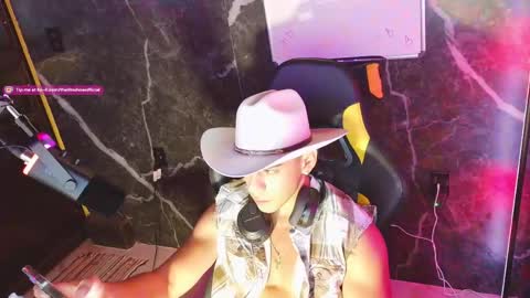 Snapshot of thelitoshowofficial chatting on April 15, 2026, 7:48 am thelitoshowofficial online show from April 15, 2026, 7:48 am