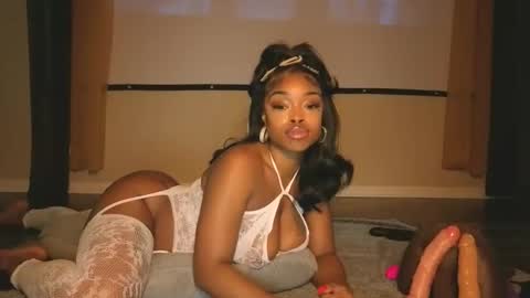 thelovelybrown online show from November 24, 2025, 6:18 pm