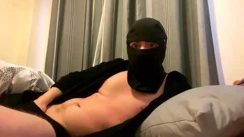 Snapshot of themanxmr chatting on May 5, 2026, 6:27 pm Bruce online show from May 5, 2026, 6:27 pm
