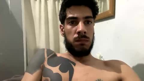 themarttinguyyy online show from November 21, 2025, 9:46 pm