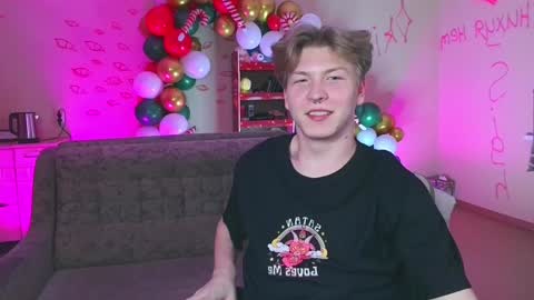 Snapshot of themikesever chatting on December 26, 2024, 7:05 pm Sever online show from December 26, 2024, 7:05 pm