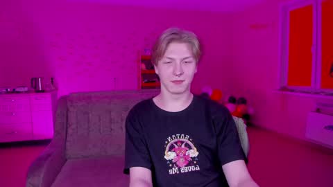 Snapshot of themikesever chatting on February 5, 2025, 9:29 pm Sever online show from February 5, 2025, 9:29 pm