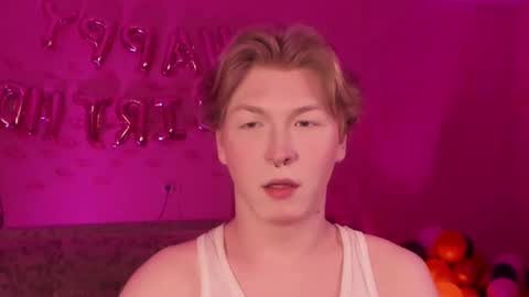 Snapshot of themikesever chatting on February 20, 2025, 6:46 pm Sever online show from February 20, 2025, 6:46 pm