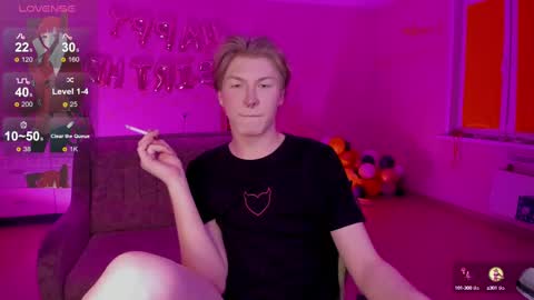 Snapshot of themikesever chatting on February 21, 2025, 6:04 pm Sever online show from February 21, 2025, 6:04 pm