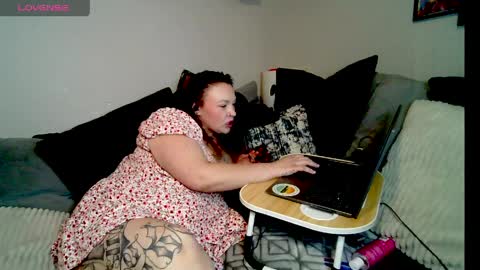 Stephanie Fuller online show from April 2, 2026, 5:38 am