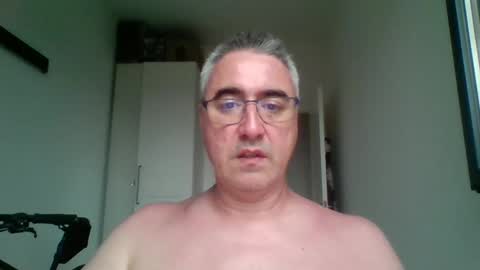 Snapshot of themohican chatting on May 31, 2026, 6:09 pm Themohican online show from May 31, 2026, 6:09 pm