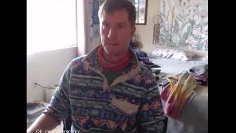 Snapshot of themormonman chatting on November 21, 2025, 9:57 pm Daisy and Tim online show from November 21, 2025, 9:57 pm