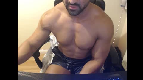 Snapshot of themusclefactory chatting on November 6, 2025, 6:53 pm TheMuscleFactory online show from November 6, 2025, 6:53 pm