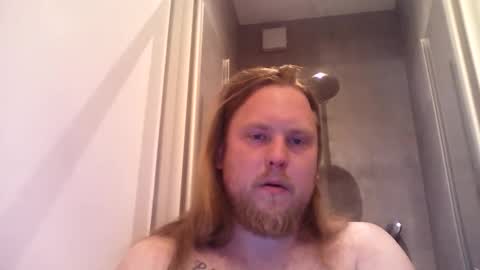 Snapshot of thenewdude1992 chatting on May 15, 2026, 6:26 pm thenewdude1992 online show from May 15, 2026, 6:26 pm