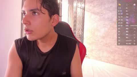 Theo online show from November 11, 2025, 11:54 am