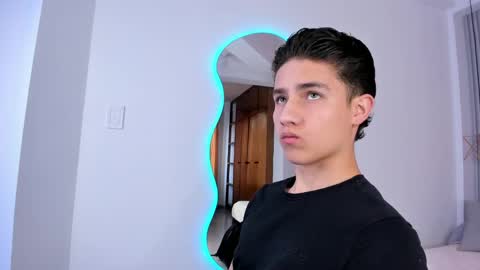 Snapshot of theohawke_ chatting on January 7, 2025, 1:57 pm THEO- MATEO online show from January 7, 2025, 1:57 pm