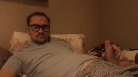 Snapshot of theonetojerkwith chatting on December 5, 2024, 9:50 pm theonetojerkwith online show from December 5, 2024, 9:50 pm