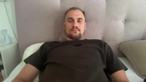 Snapshot of theonetojerkwith chatting on August 4, 2026, 11:57 am theonetojerkwith online show from August 4, 2026, 11:57 am