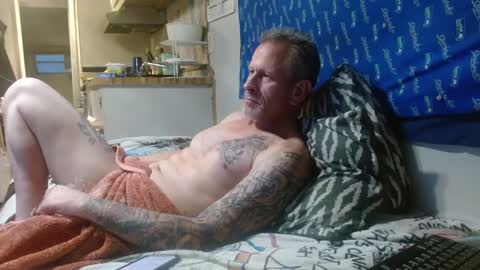 theoneyouwanttwofuck online show from February 26, 2025, 1:32 am