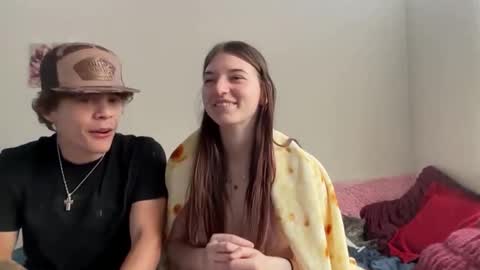 Snapshot of theonlyastrid chatting on May 5, 2026, 5:43 pm Astrid online show from May 5, 2026, 5:43 pm