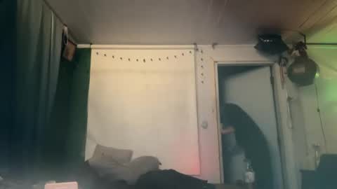 theonlyboi43ver online show from December 4, 2024, 10:35 am