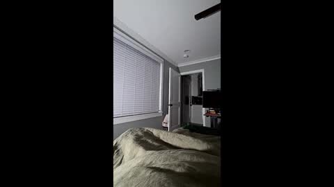 Snapshot of therayth chatting on December 15, 2025, 4:28 am therayth online show from December 15, 2025, 4:28 am